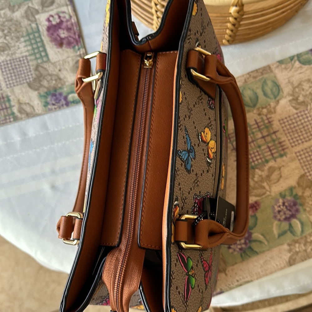 Brown Butterfly Pattern Tote with Leather Reinforced Handles NWT - Picture 4 of 9